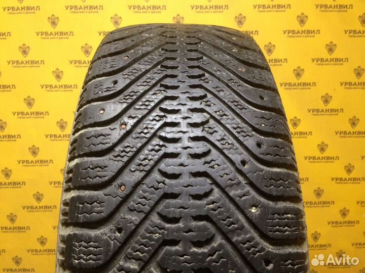 Goodyear UltraGrip 500 215/65 R15