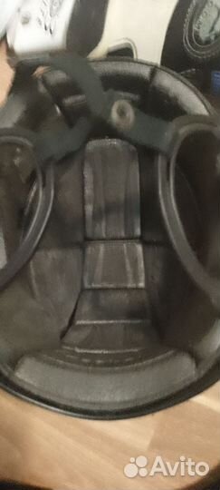 Коньки и шлем