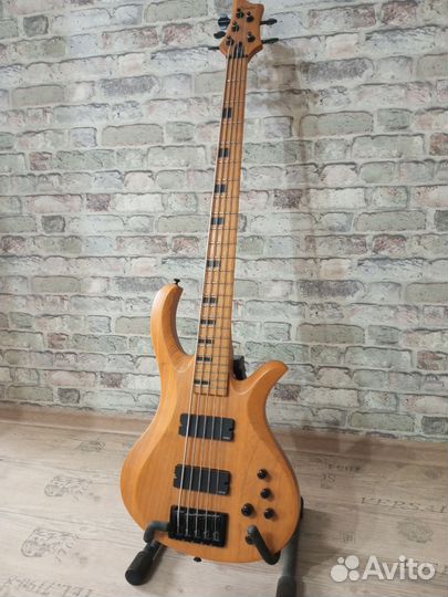 Бас гитара пятиструнная Schecter Riot Session 5