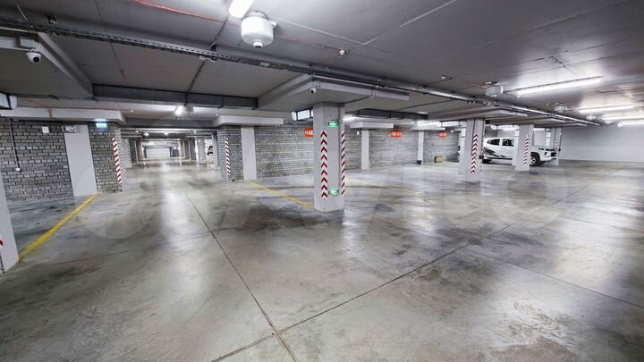 Машиноместо, 16 м²