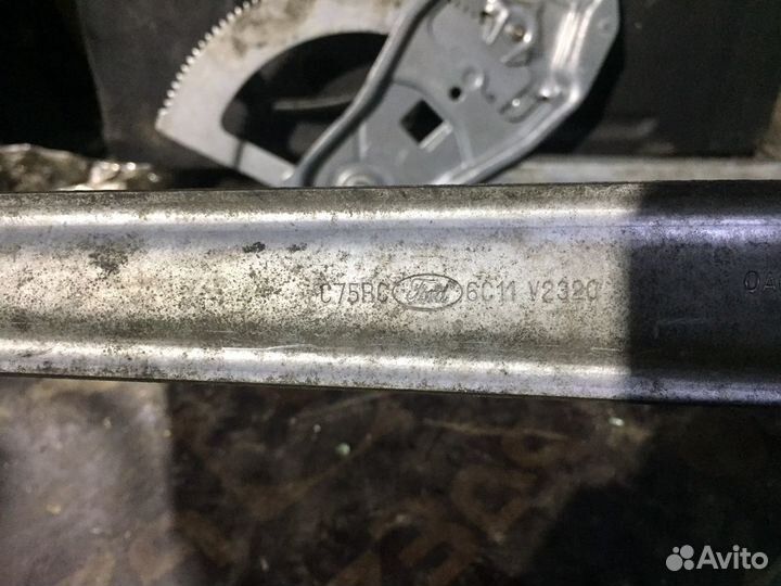 Стеклоподъемник передний правый Ford Transit 06-15