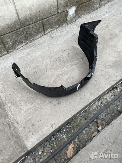 Подкрылок на hyundai Verna