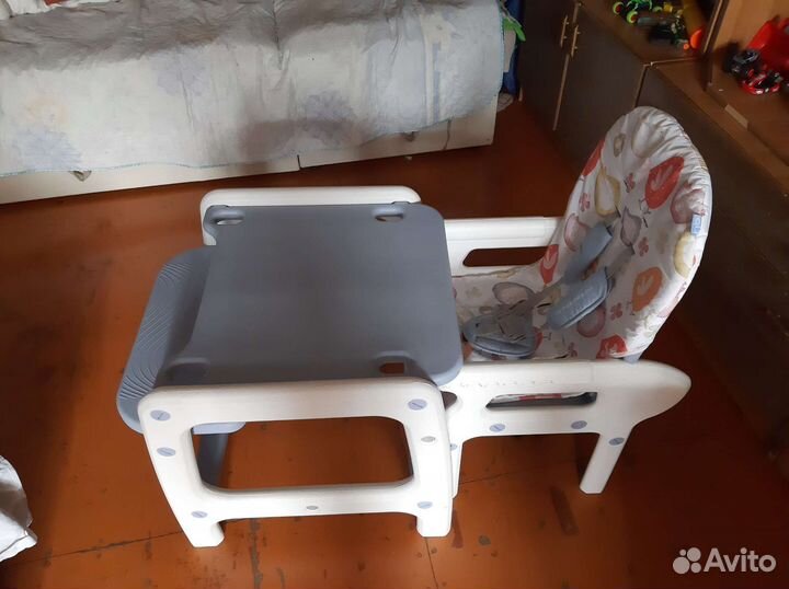 Стульчик для кормления со столом