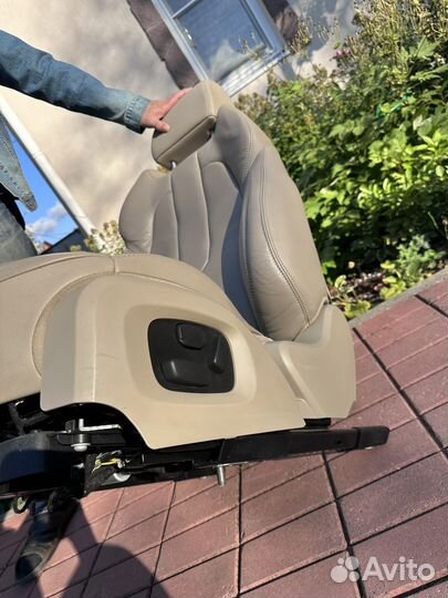 Салон Range Rover Evoque 1 поколения (дорест)