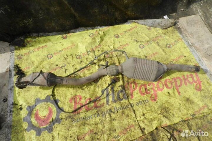 Средняя часть глушителя Volkswagen Passat B5 седан