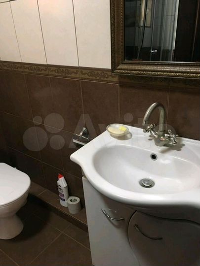 Комната 17 м² в 6-к., 3/3 эт.