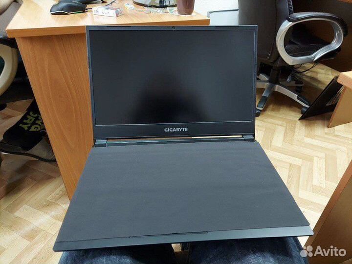 Ноутбук gigabyte g5 i5/3060