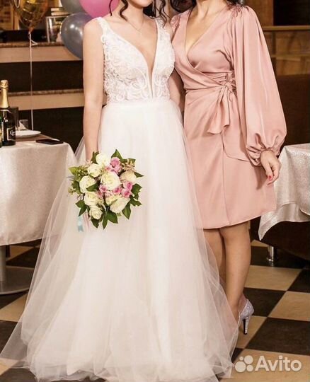 Свадебное платье