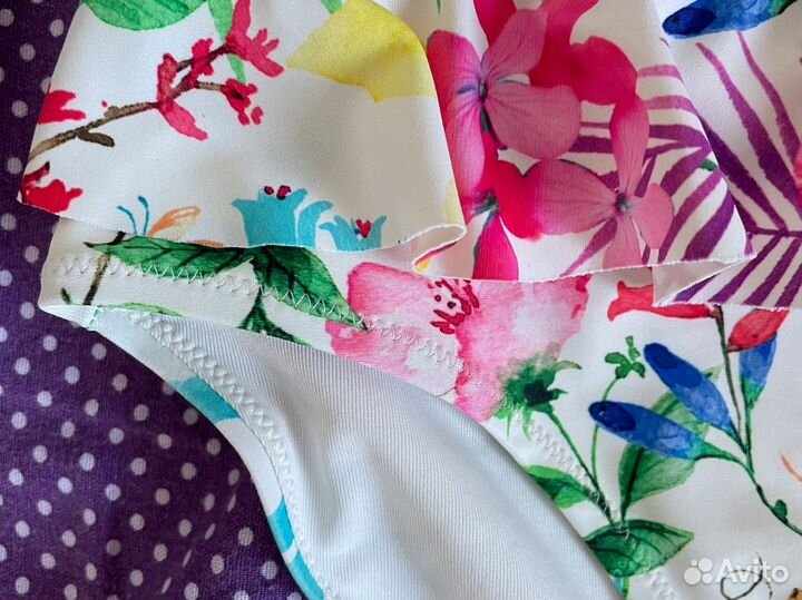 Солнцезащитный купальник, на девочку 9 лет