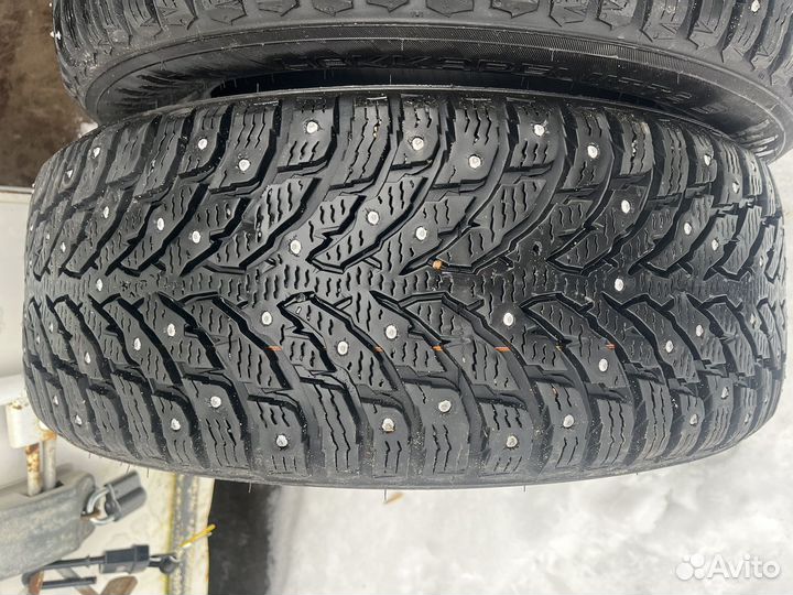 Nokian Tyres Hakkapeliitta 9 225/55 R17 40T