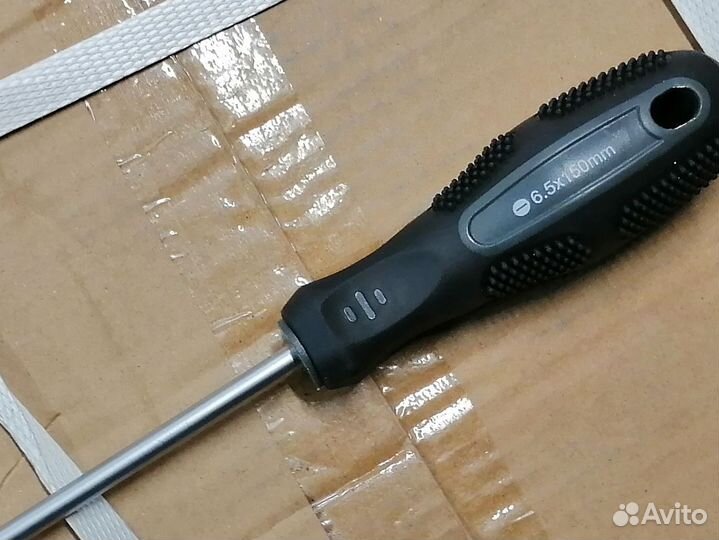 Отвертка Apix SL6,5 х 150 мм магнитный зацеп