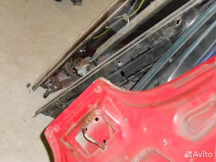 Капот Renault Megane