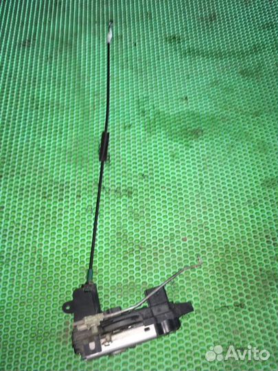 Замок двери передний левый Opel Astra H Z16XER