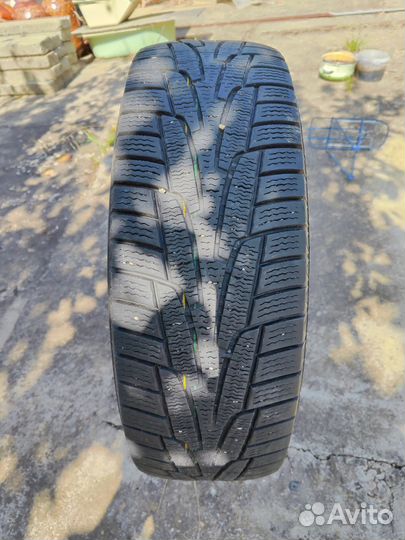 Kumho I'Zen KW31 215/70 R16 100