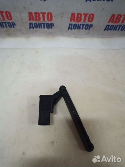 Датчик положения кузова Audi Q5 (80A)