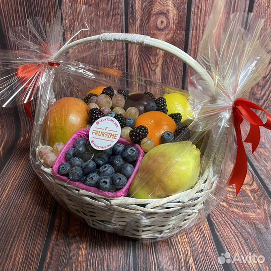 Фруктовая корзина на подарок