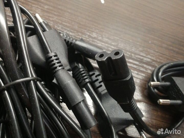 Сетевой кабель.Для светильника-магнитофона