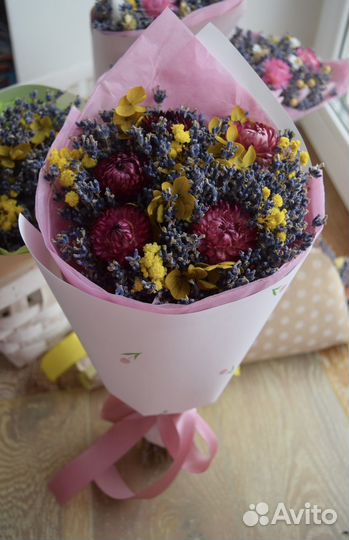 Букет сухоцветов с лавандой в школу и сад