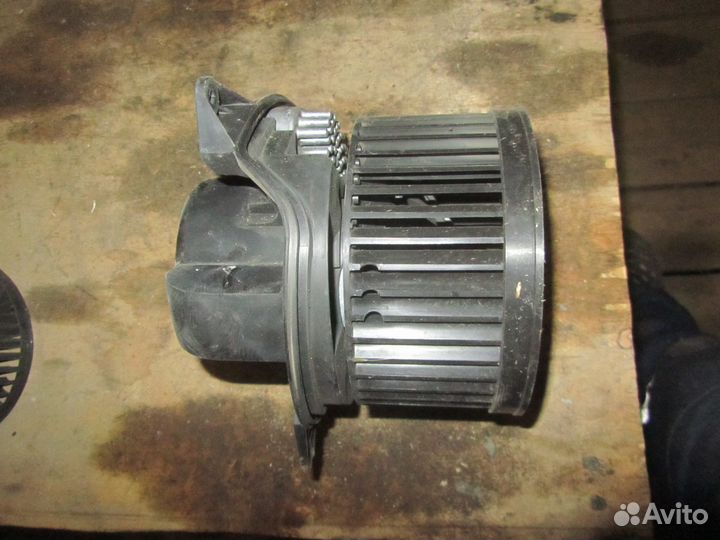 Моторчик отопителя для Ford Focus Mondeo III