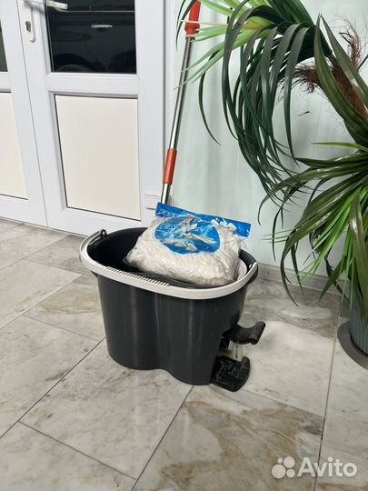 Швабра с ведром и отжимом