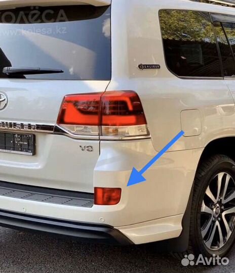 Фонарь бампера Тойота 200 рестайлинг