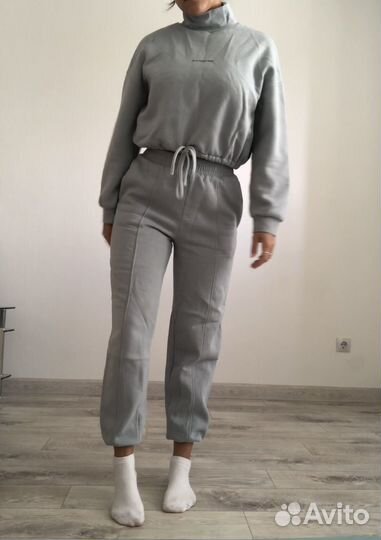 Спортивный костюм женский