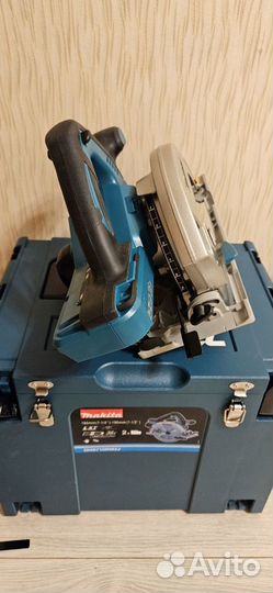 Дисковая пила makita DHS 710 RM2J