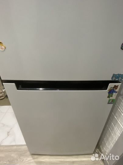 Холодильник indesit