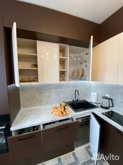 Угловые, прямые кухни на заказ в Омске