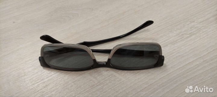 Очки со стёклами -0.5(для дали)