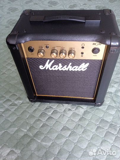 Гитарный комбоусилитель Marshall MG10CF