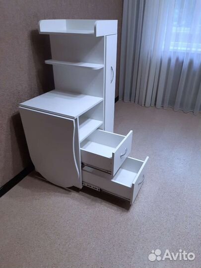 Маникюрный стол складной