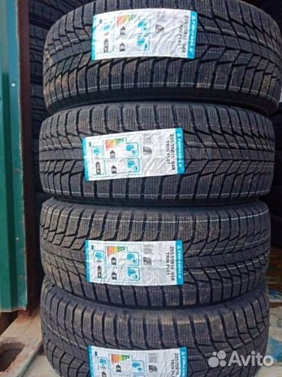Triangle PL01 235/45 R18