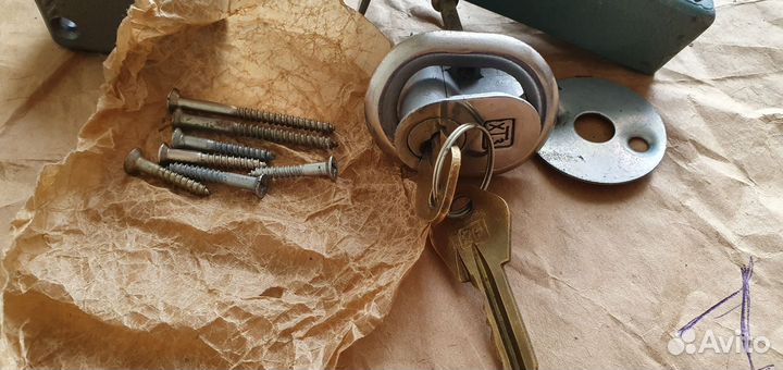 Замок б/у в рабочем состоянии