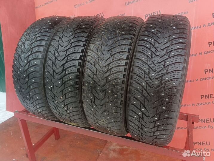 Nokian Tyres Hakkapeliitta 8 SUV 225/65 R17 106T