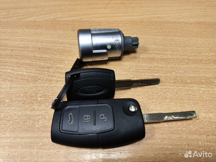 Вставка замка зажигания Ford Focus 2 с чипом