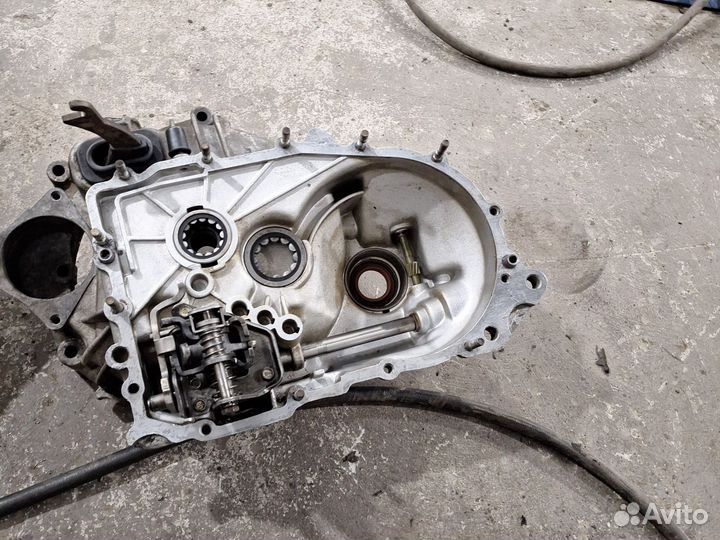 Крышка коробки priora