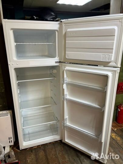 Холодильник dexp