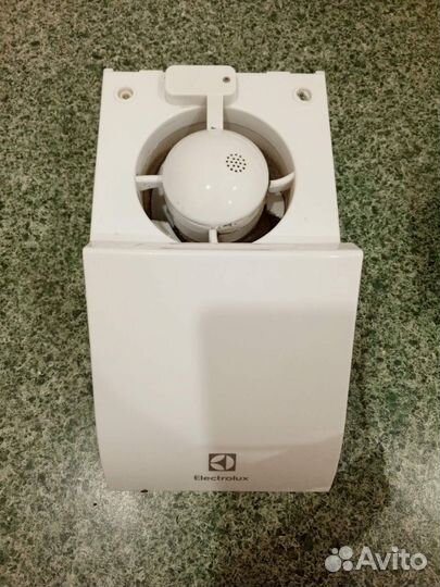 Вытяжка electrolux