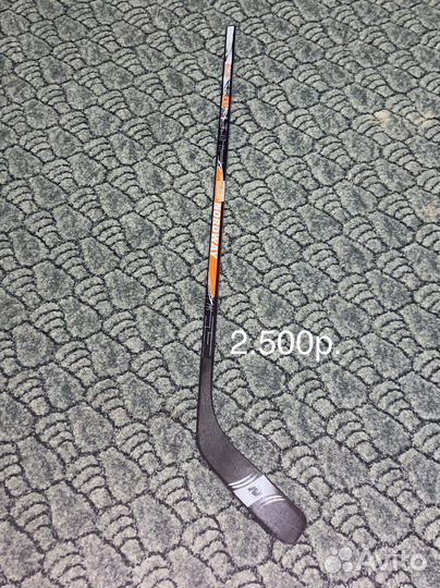 Клюшка хоккейная