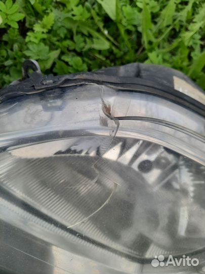 Фара передняя левая