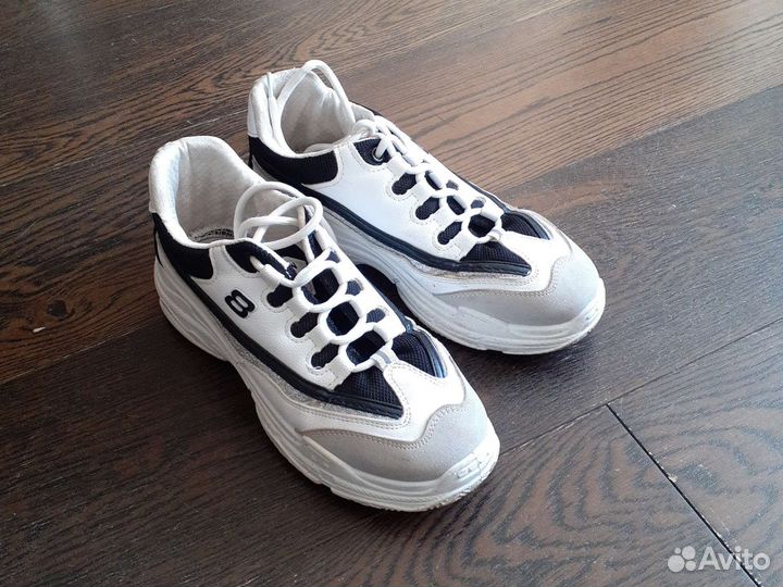 Кроссовки женские 37