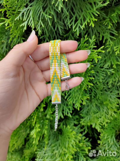 Браслет из бисера