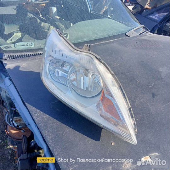 Фара правая Ford Focus