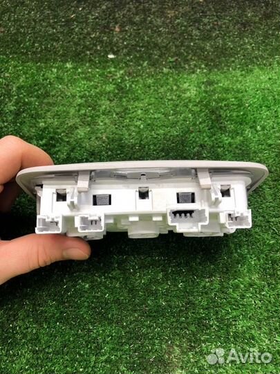 Подсветка салона, плафон Peugeot Traveller