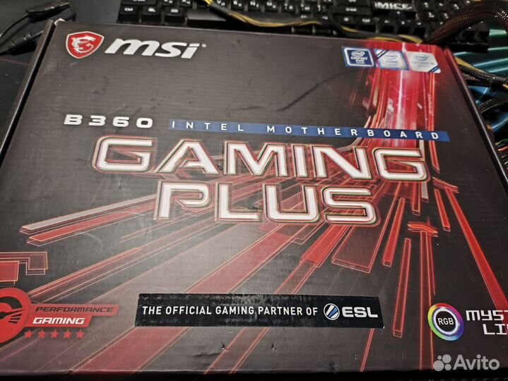 Материнская плата с процессором