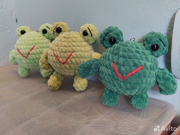 Вязаные игрушки лягушка