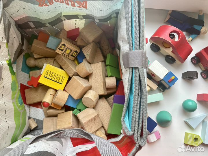 Фирменные деревянные игрушки и Duplo