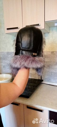 Женская шапка