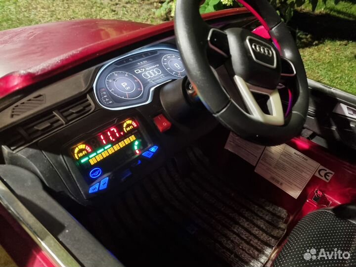Электромобиль Audi Q7 12V/10Ah